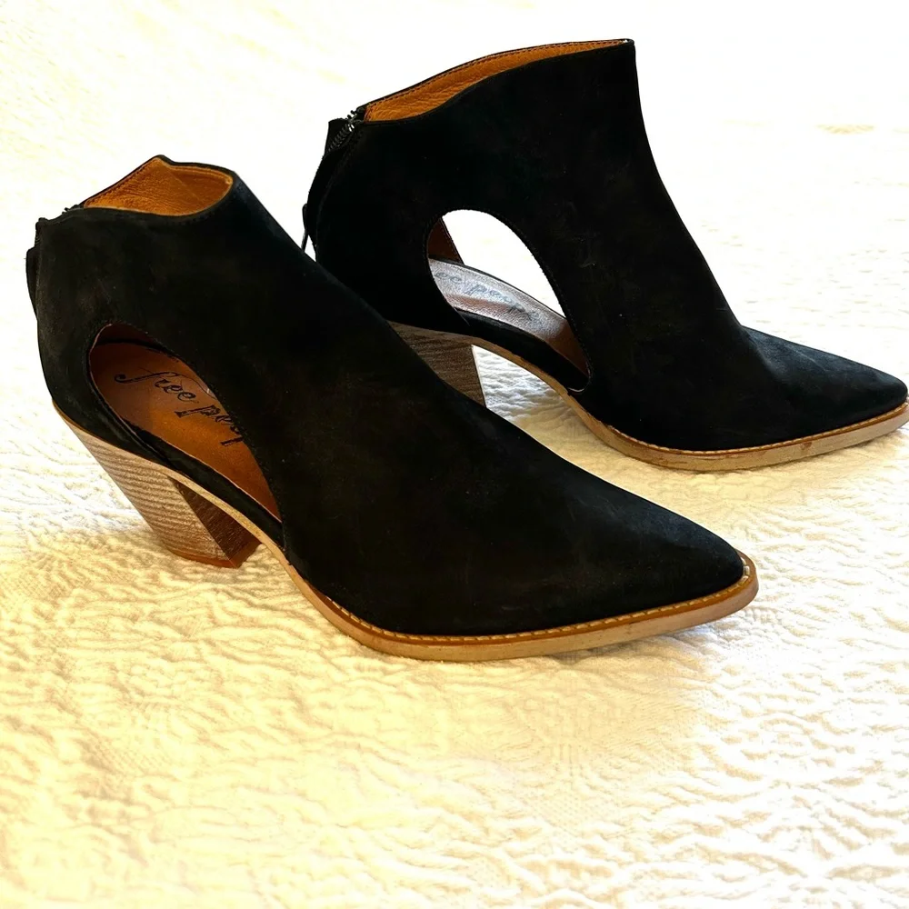 Free People Wilder Bootie, Black Suede, size 39.5 (9.5)